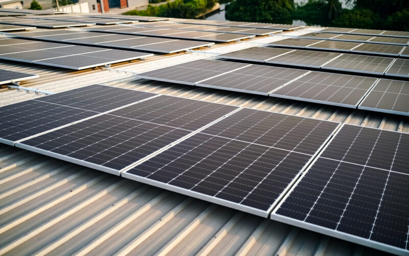 La Casa de las Baterías: garantía y servicio en paneles solares Panamá
