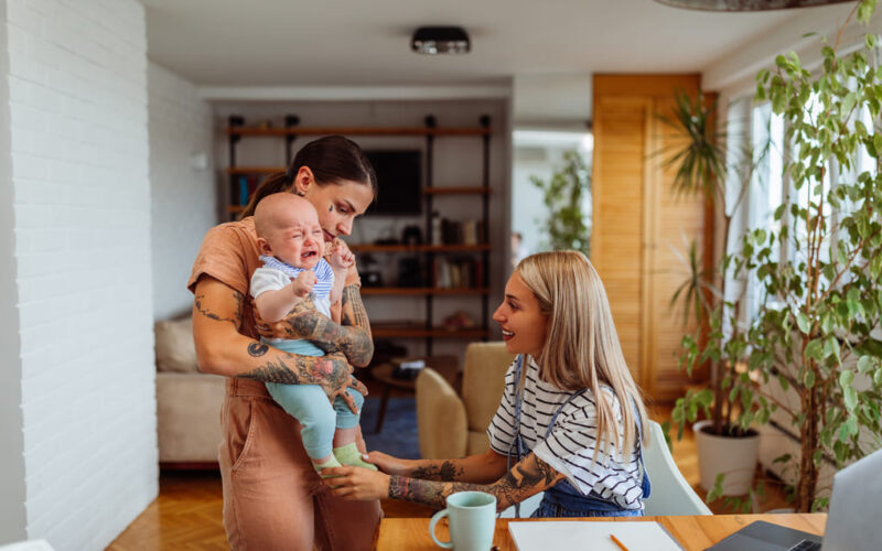 Family Aims: apoyo completo en subrogación para parejas LGBTQ+ de Arizona